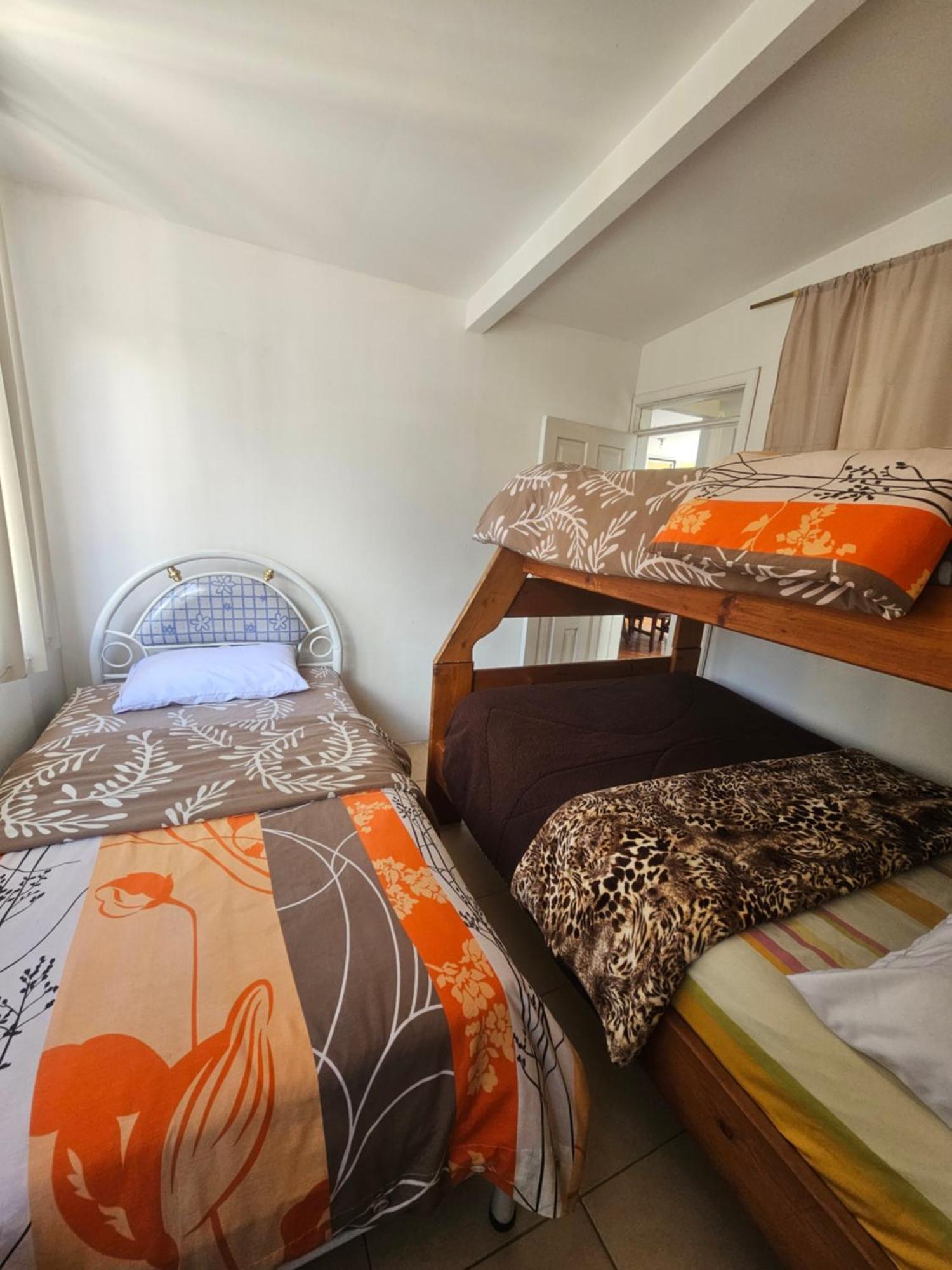 Mayra'S Apartments And Spanish School バーニョス エクステリア 写真