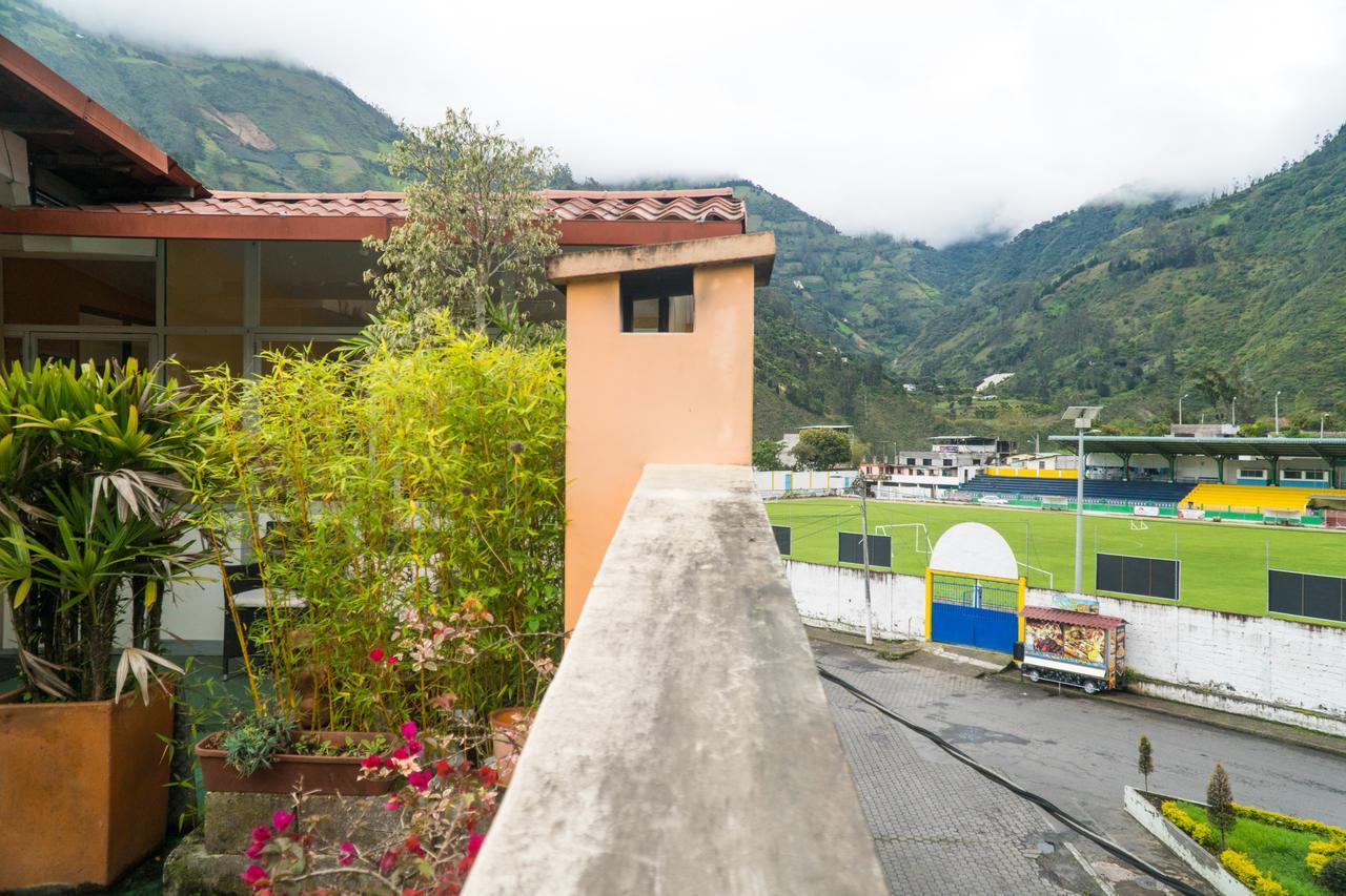 Mayra'S Apartments And Spanish School バーニョス エクステリア 写真